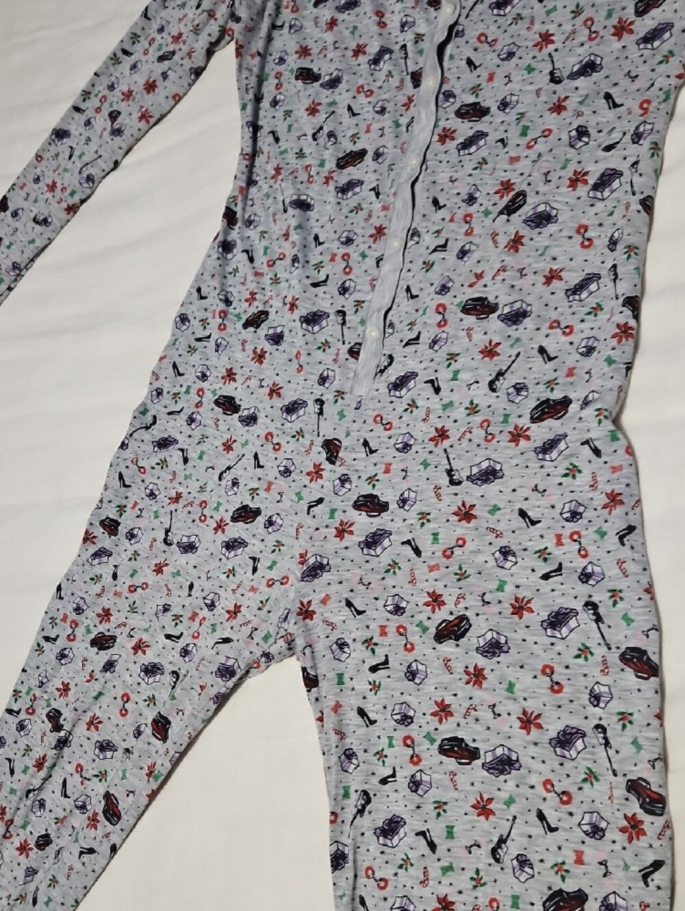 New Without Tags Savage X Fenty Gray Holiday-Print Button-Front  Onesie Pajama